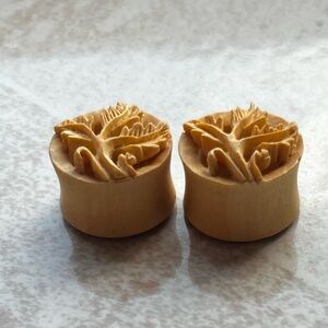 Urban Star Crocodile Wood Leaf Eyelets 3/4” 19mm